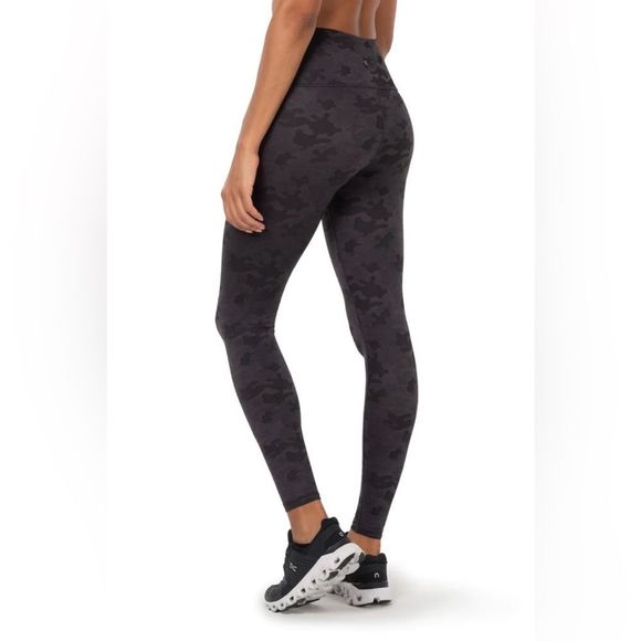 KYODAN SOFT CAMO JACQUARD ULTRA HIGH-WAIST LEGGINGS - NWOT - Picture 1 of 3